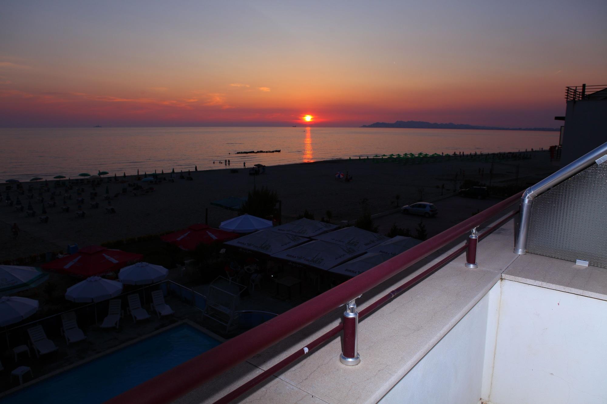 Hotel Oaz Durrës Restaurant foto